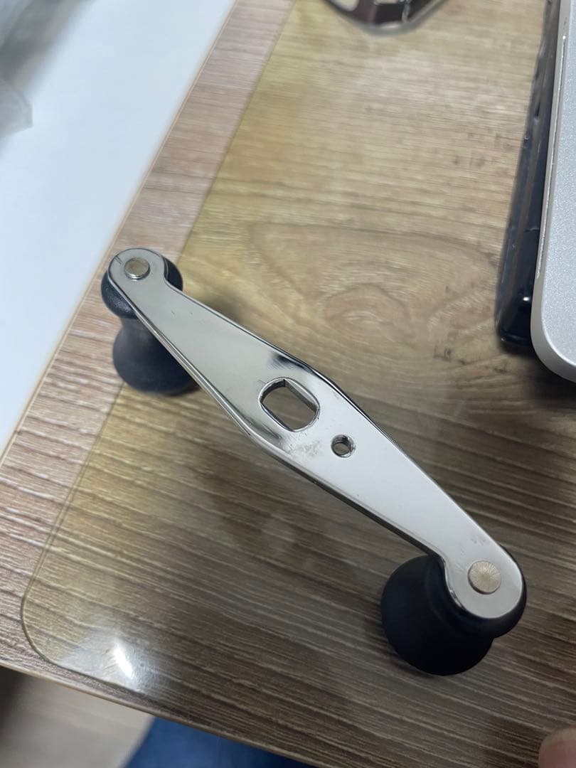 ベイトリール　アブ　ダイワ　ハンドル