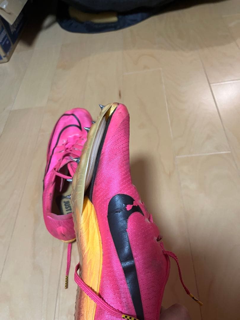 マックスフライ ピンク 陸上競技用スパイクシューズ