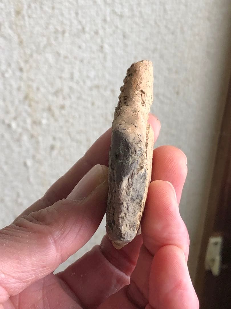 縄文時代の板状土偶のかけら