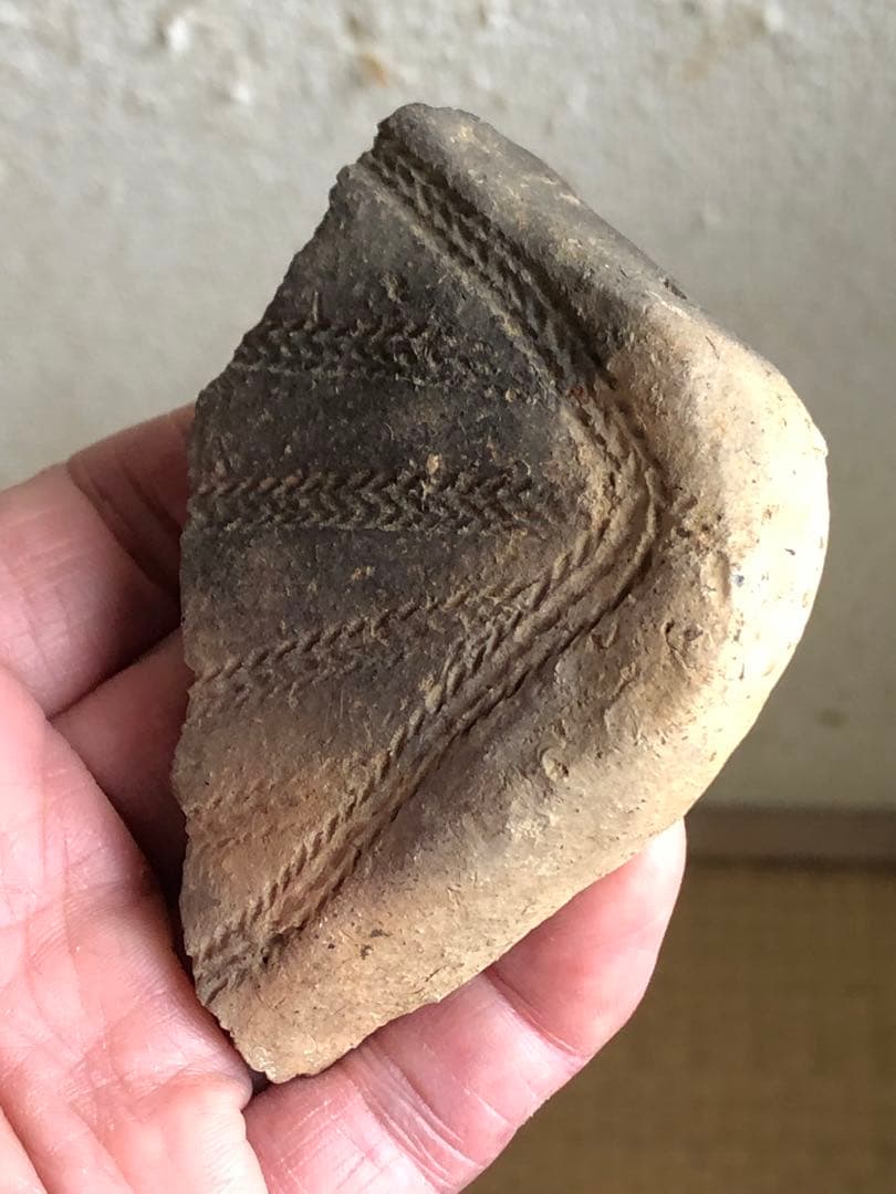 縄文時代の板状土偶のかけら