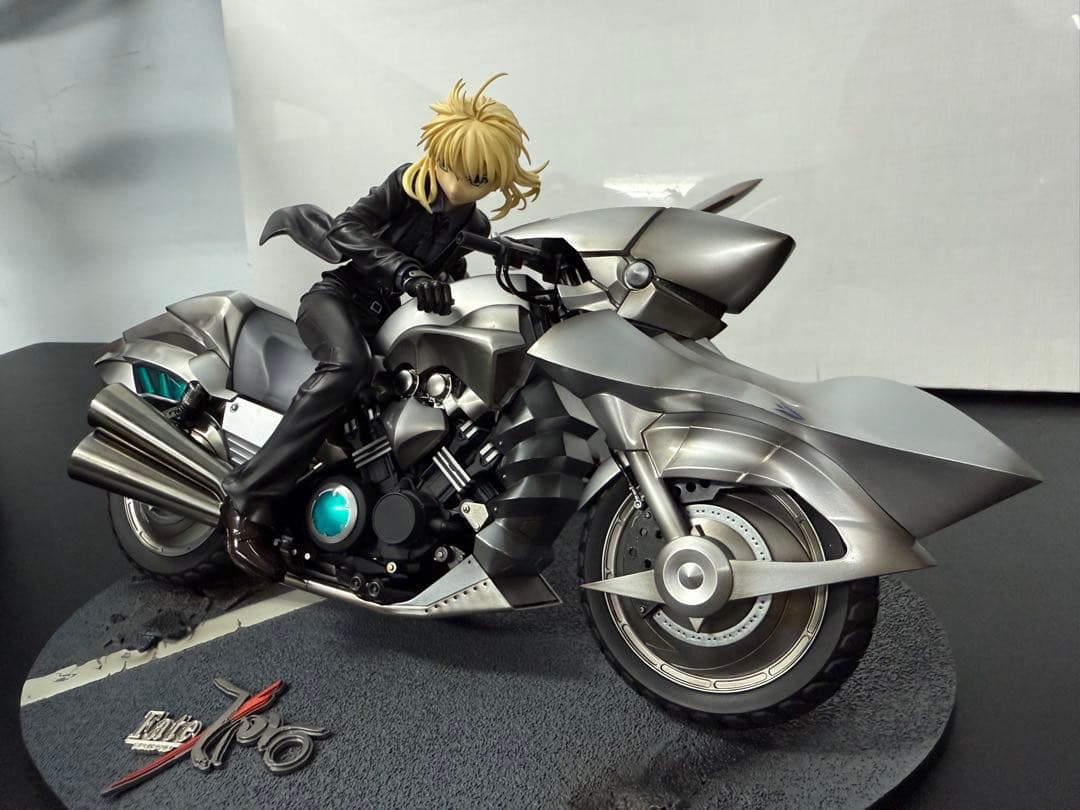 フィギュア セイバー＆セイバー・モータード・キュイラッシェ Fate/Zero
