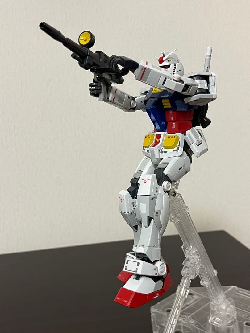 MG RX-78-2 ガンダム 1/100 部分塗装完成品