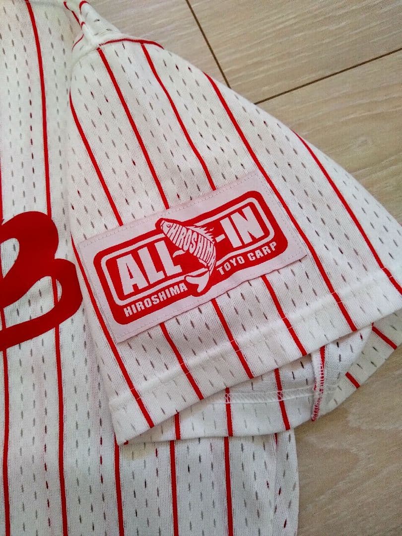 広島東洋カープ　前田智徳　2000本安打記念　ユニホーム　Lサイズ