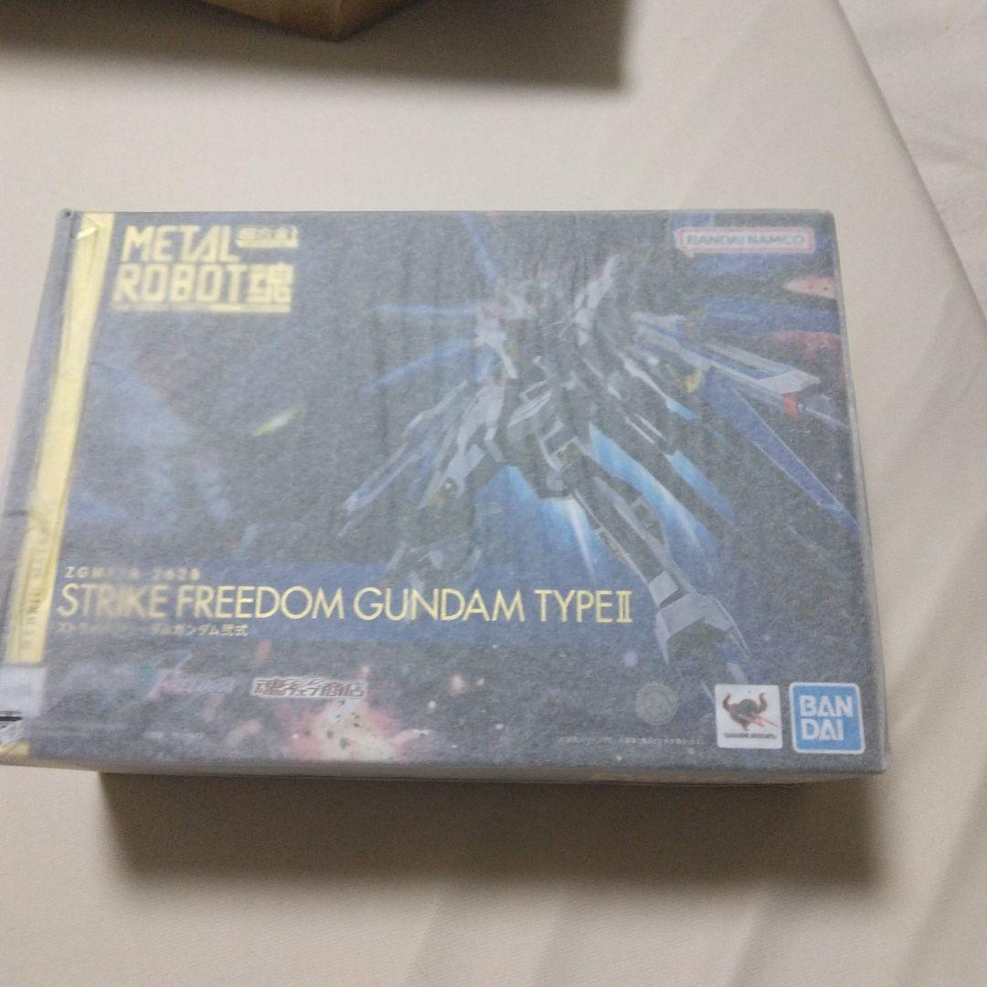 L ROBOT魂 FREEDOM GUNDAM TYPE II