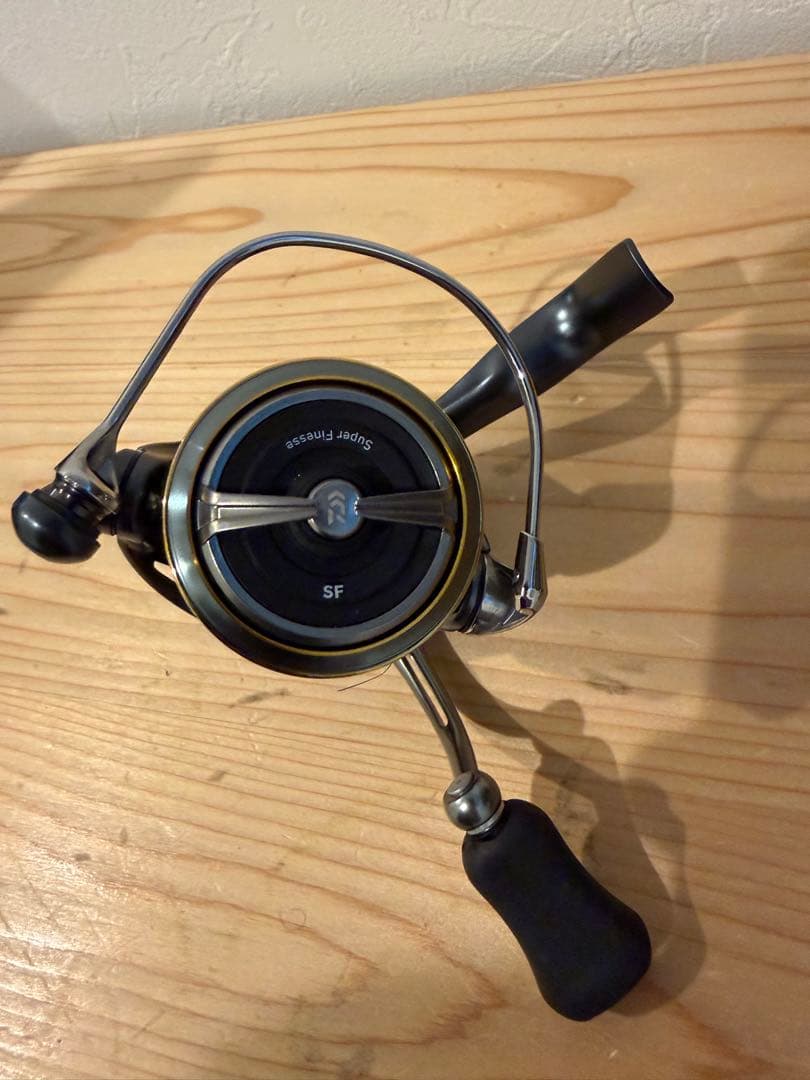【美品】ダイワ 23エアリティ SF2500SS PEライン付 即使用可