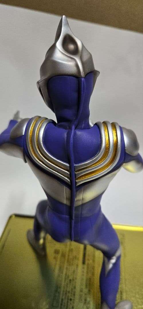 ウルトラマンティガCCP スカイタイプ