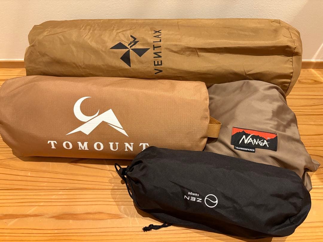 キャンプ用寝具まとめ売り　インフレーターマット・ローコット・枕・シーツ