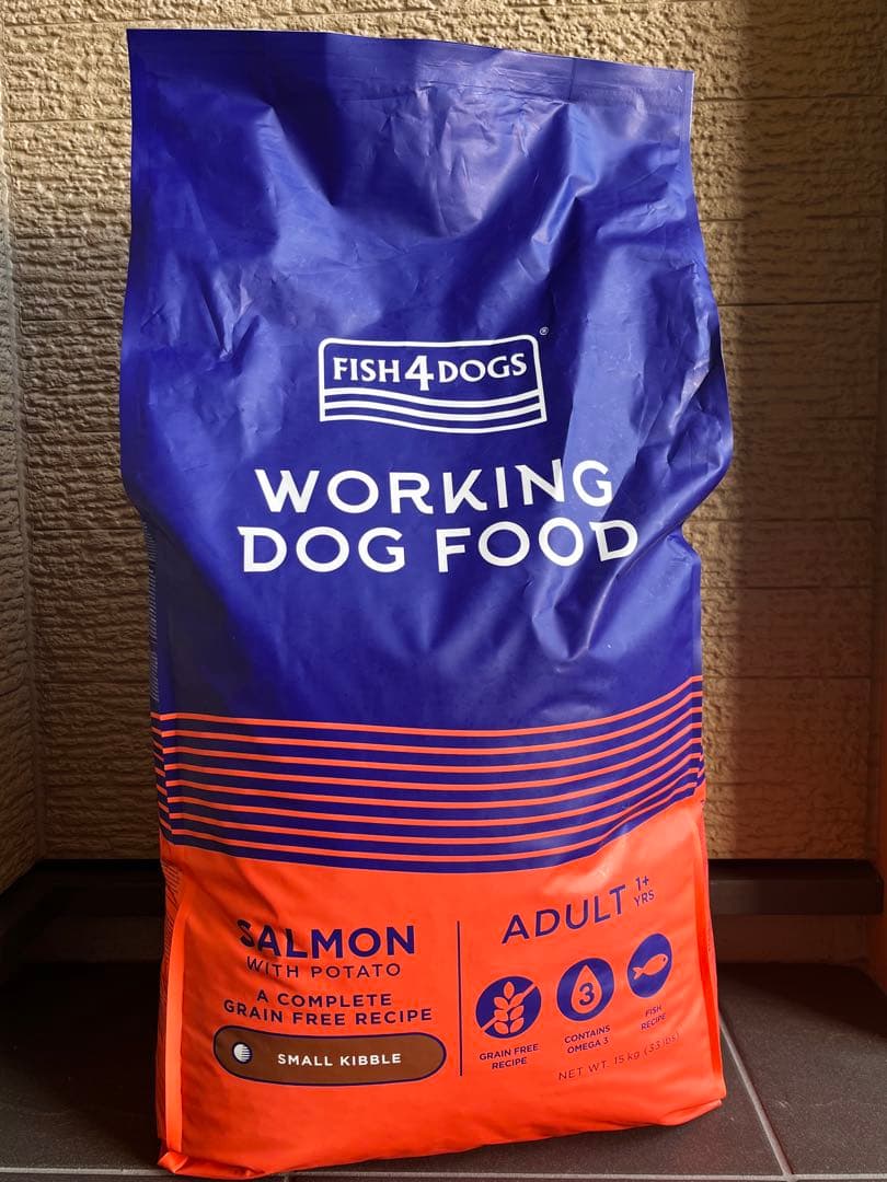 ⭐︎クリスマス特価⭐︎FISH4DOGS サーモンアダルト 小粒 15kg