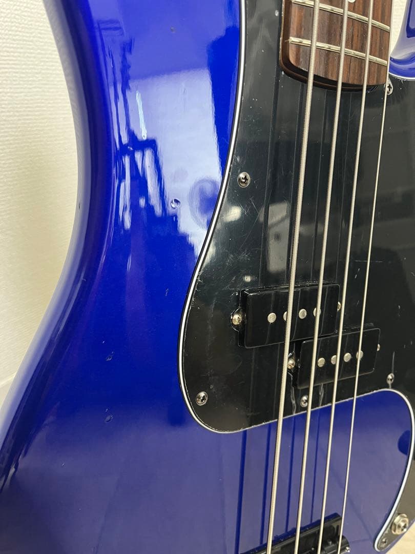 ベース Squier by Fender Affinity Precision Bass