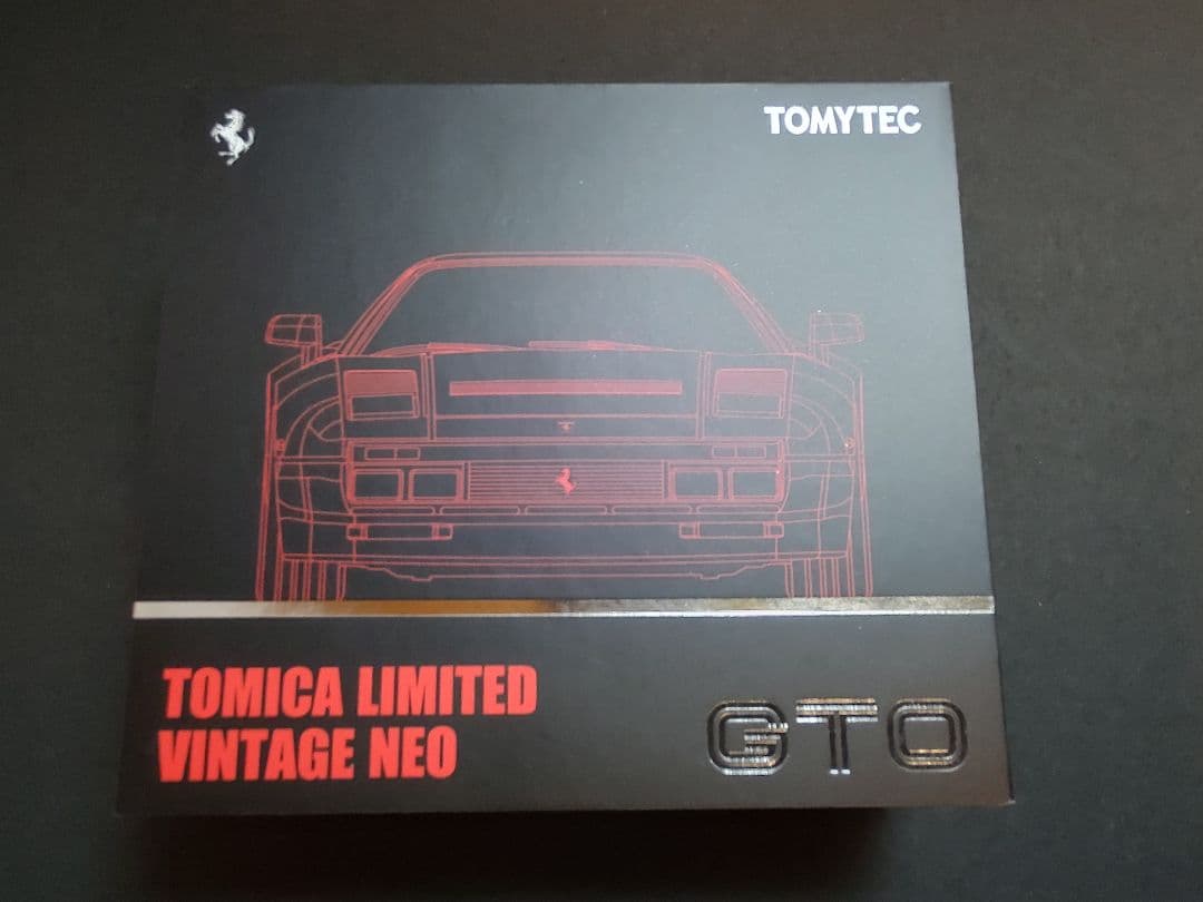 トミカリミテッドヴィンテージネオ フェラーリ 288 GTO 赤