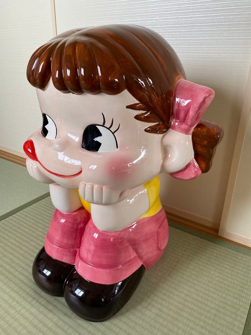 不二家ジャンボお座りペコちゃん　陶器