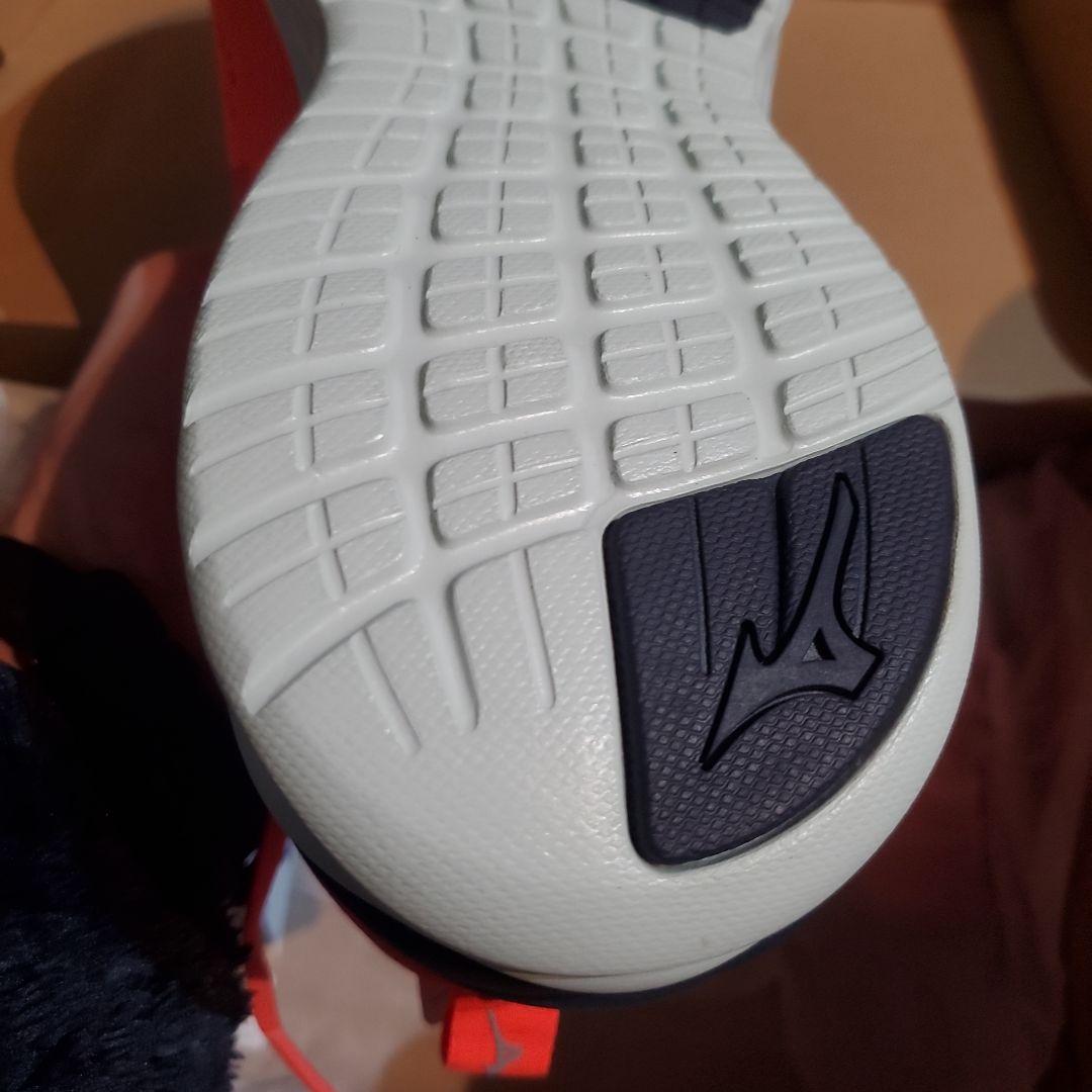 ミズノ（MIZUNO） 「WAVE REVOLT 2 WIDE」