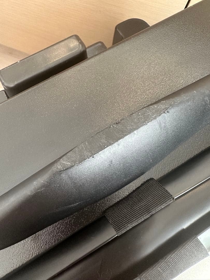 子どもが乗れる キャリーケース ホワイト×ブラック　機内持ち込み可