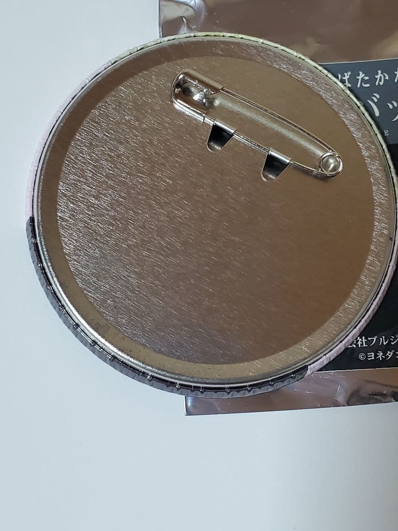 ヨネダコウ　囀る鳥は羽ばたかない ドでか缶バッジ