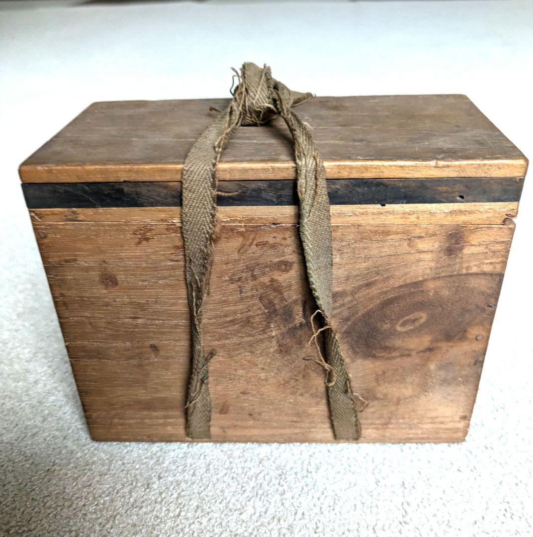 クリスタルボールのアートオブジェ