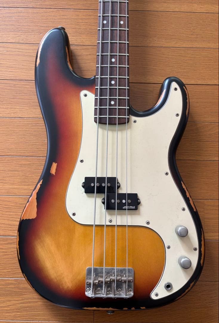 Vintage ICON Series V4 レリック使用