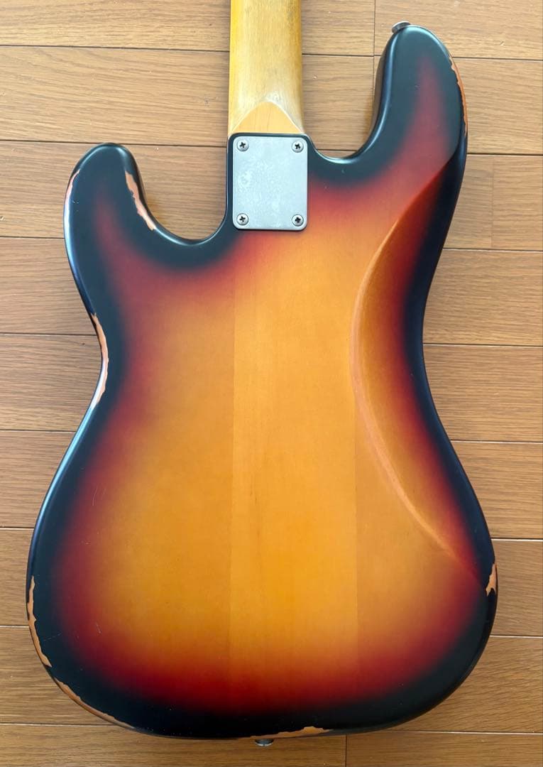 Vintage ICON Series V4 レリック使用