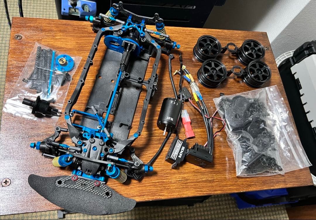 タミヤTAMIYA ラジコン　TB-05PRO アンプ　モータ　サーボ付き