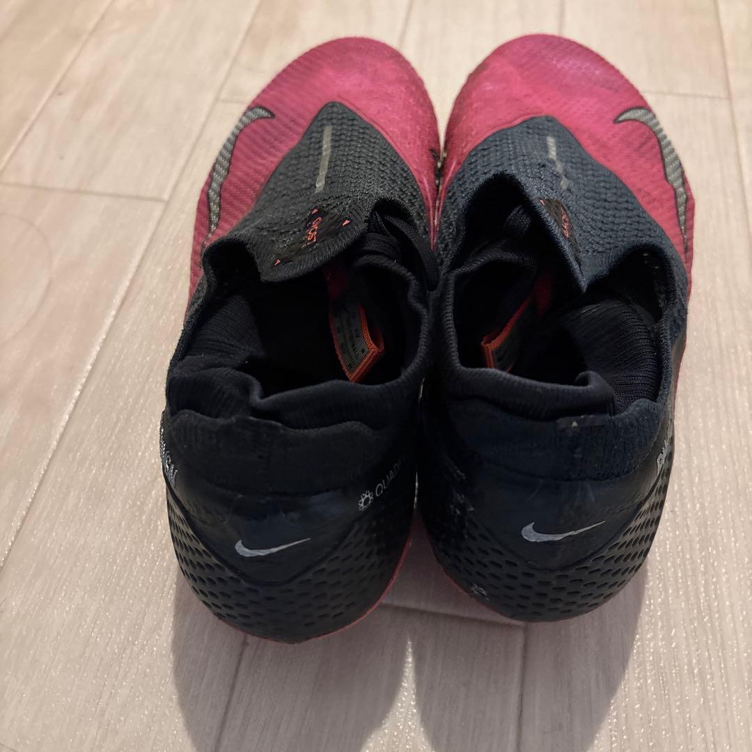 Nike Phantom ビジョンACCサッカーシューズ ピンク/黒28cm