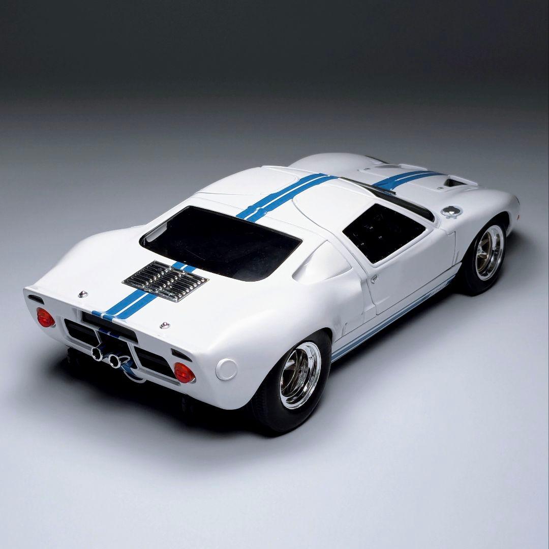 ソリド 1/18 フォードGT40 ホワイト/ブルー
