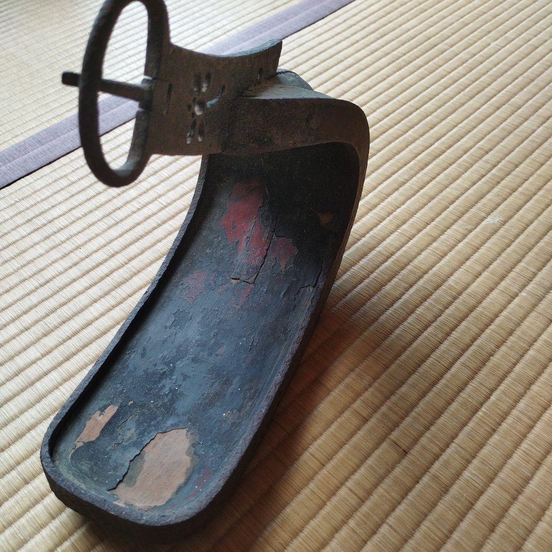 中世の鐙と小鼓（入手困難）