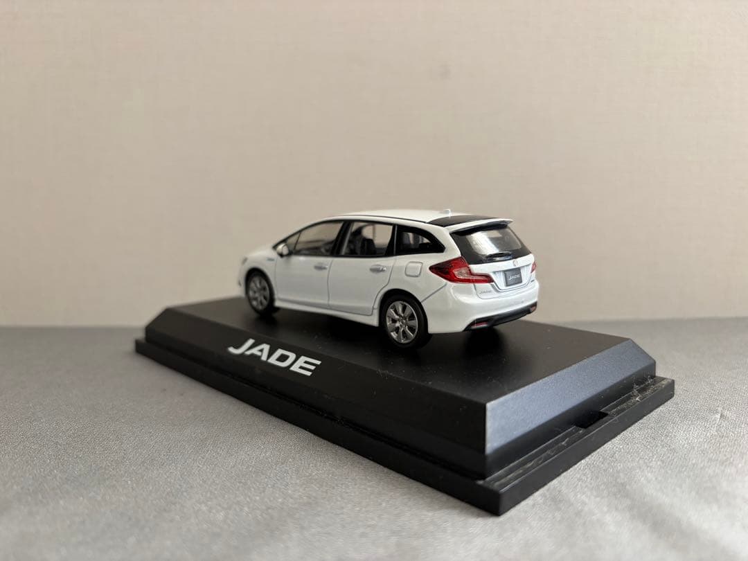 非売品カラーサンプル ホンダ ジェイド JADE ミニカー ホワイト