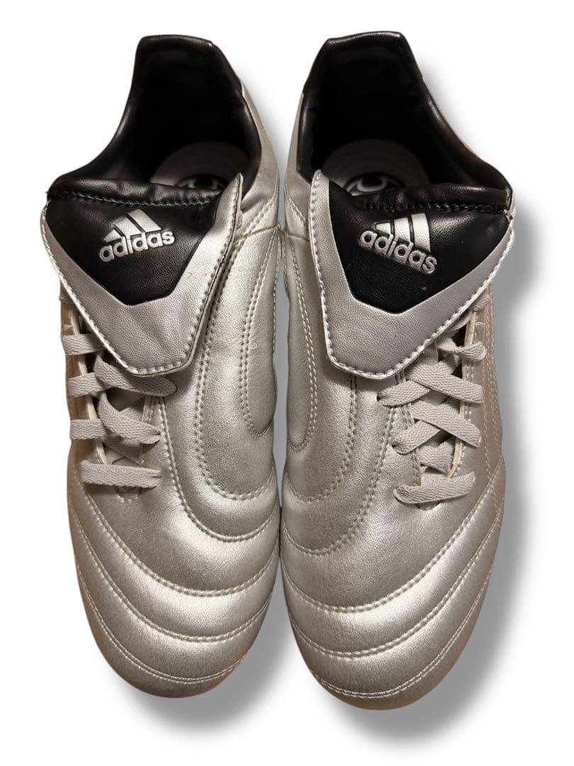 #adidas TRAXION TURF ターフ用 サッカーシューズ　フットサル