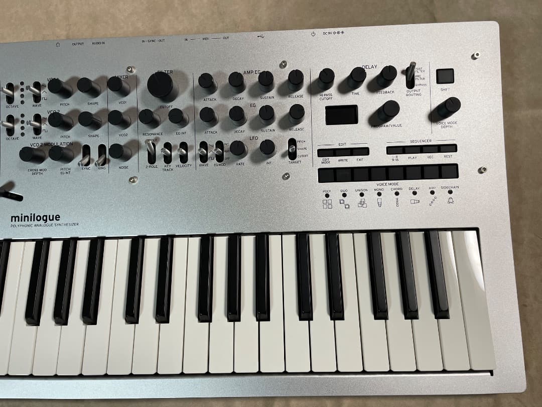 鍵盤楽器 KORG minilogue