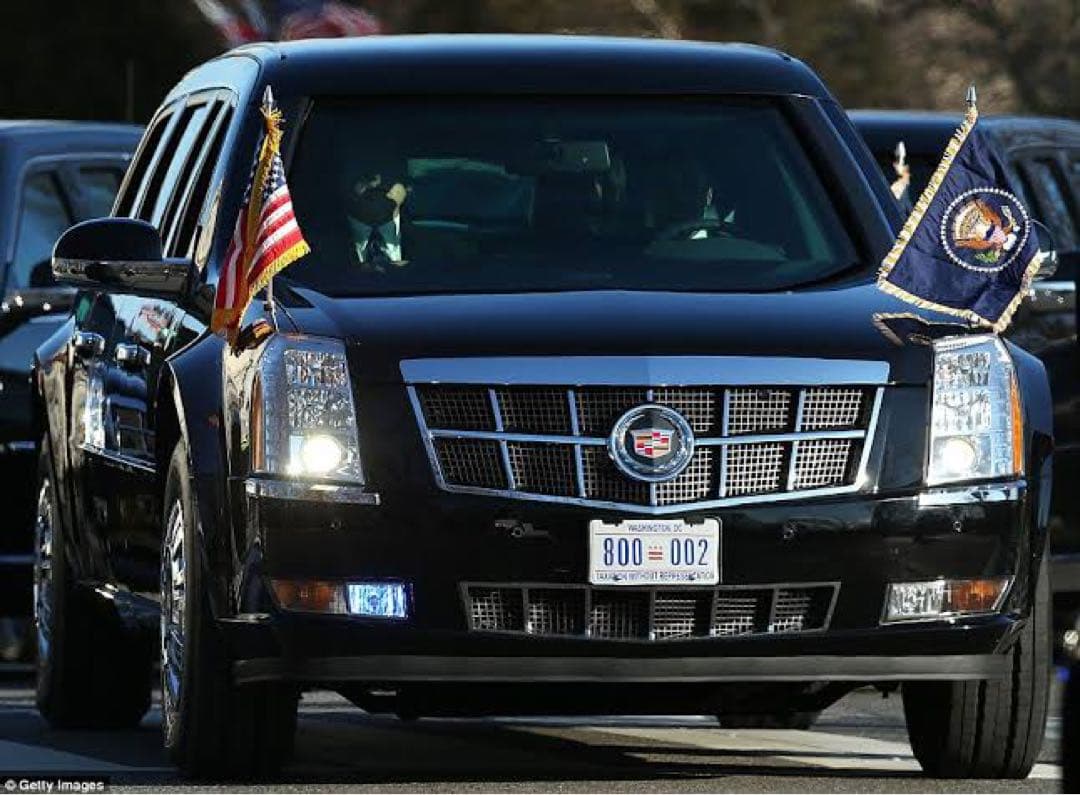 グリーンライト 2009 キャデラック ワン リムジン ザ ビースト 1/43