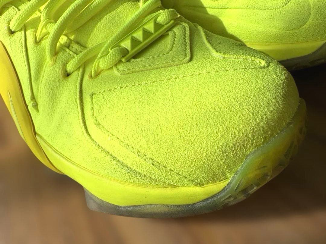 NIKE レブロン LEBRON 12 EXTボルト　イエロー