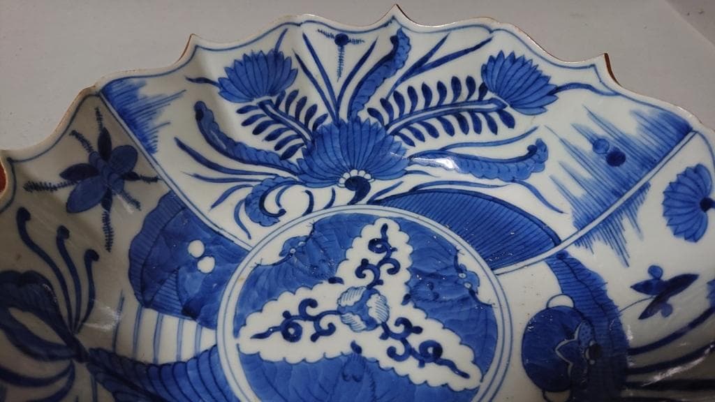 59　旧家蔵出し　古伊万里　輪花　染付　鉢　万暦年製銘