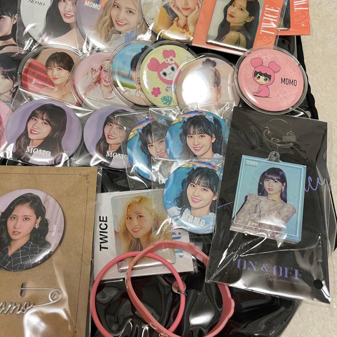 TWICE モモ 缶バッジ セット まとめ 痛バ グッズ
