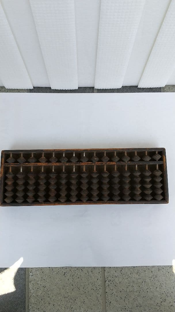 100年前の古いそろばん