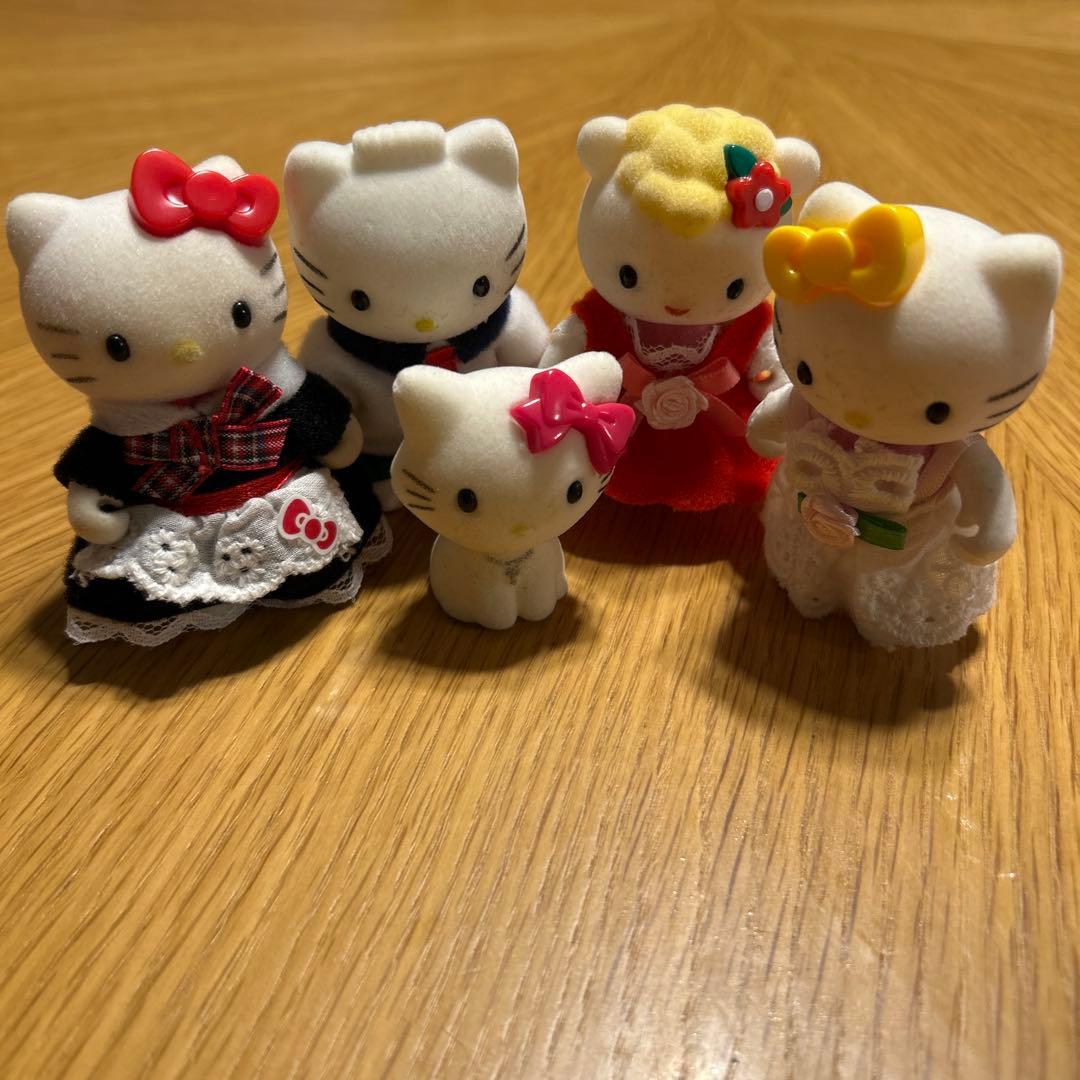 サンリオ　キティ　スイーツパラダイス　ドール　着せ替え　人形　小物　レア