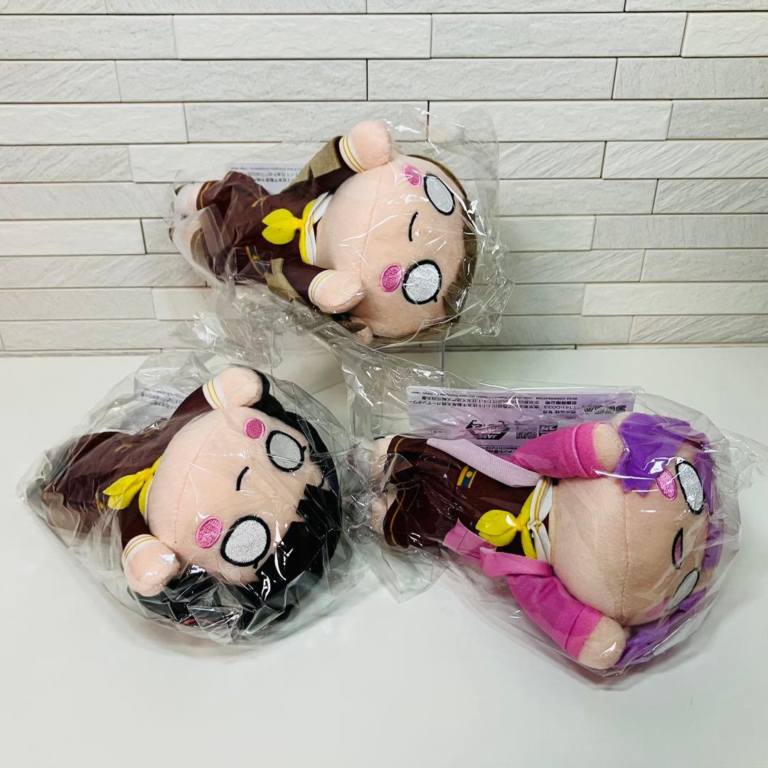 （104期生）蓮ノ空 寝そべり 冬制服