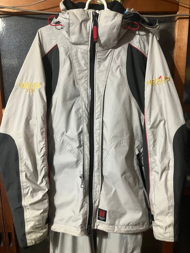 シマノ ネクサス　GORE-TEX フィッシングスーツ 上下セット　Lサイズ