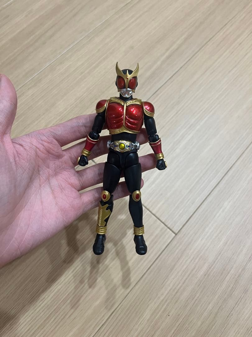 S.H.フィギュアーツ　真骨彫製法　仮面ライダークウガ　ライジングマイティ
