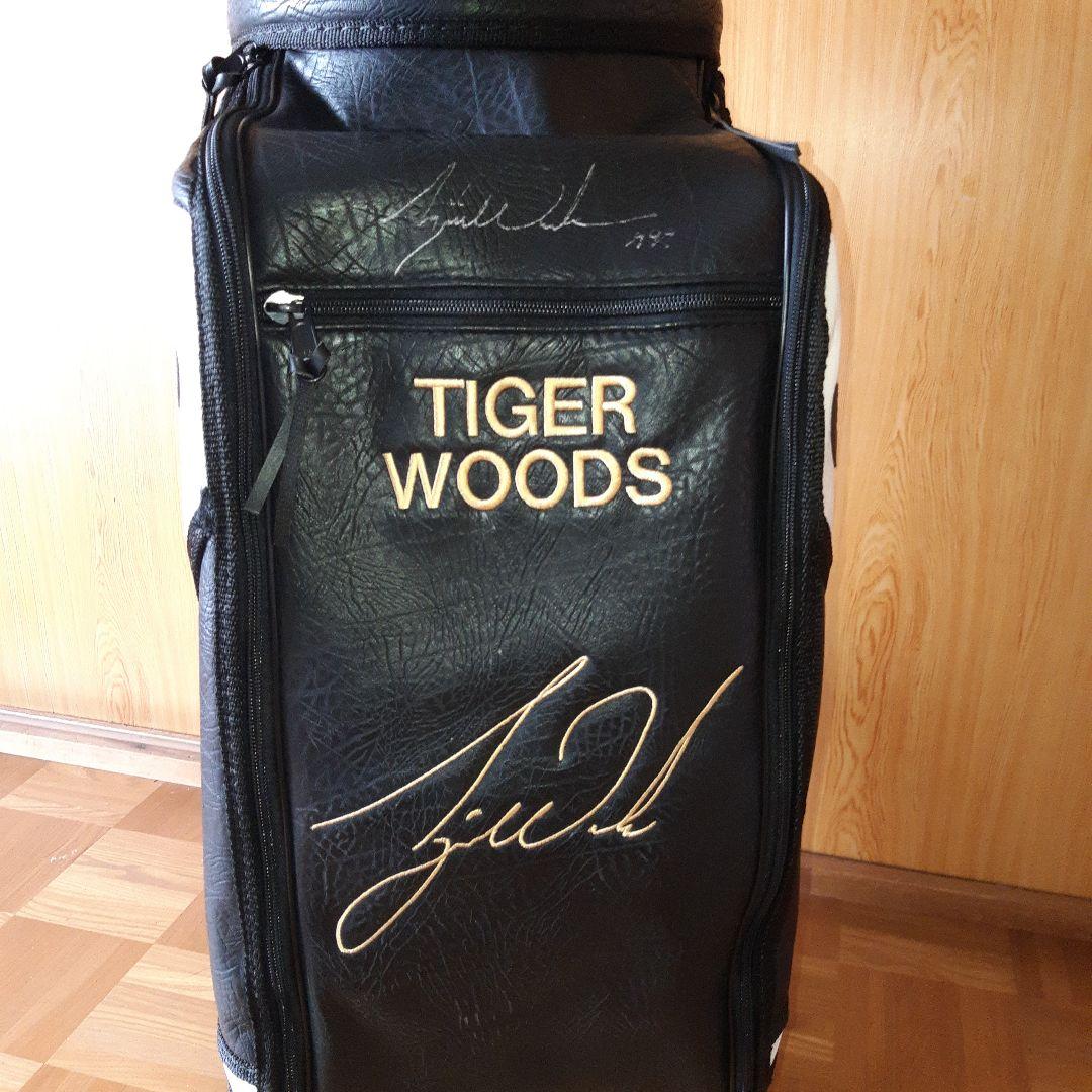 Titleist タイガー・ウッズ サイン入りゴルフバッグ