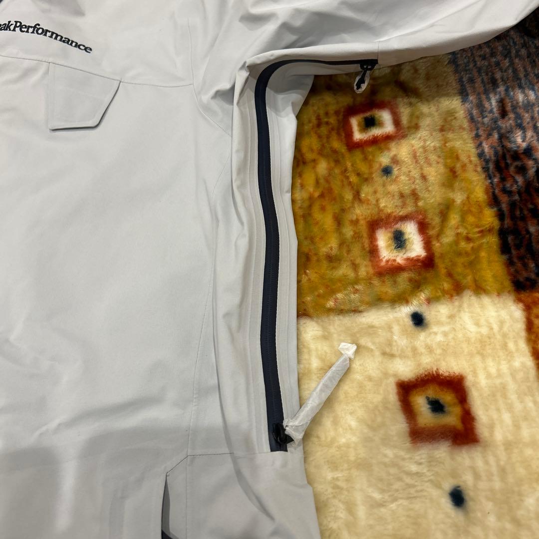 スキー PeakPerformance Gore-Tex3LJacket