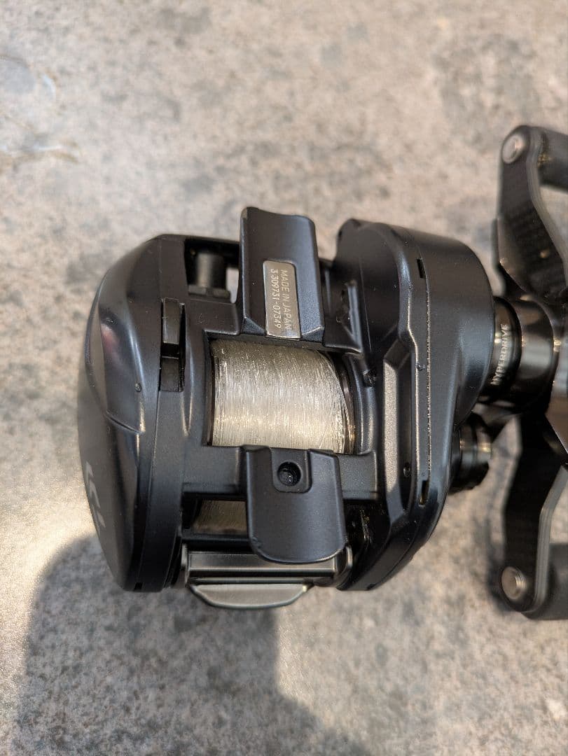 ダイワ スティーズ a2 tw 1000hl slp カーボンハンドル