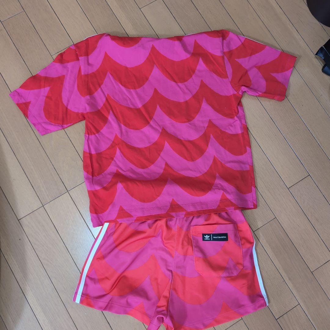 adidas　marimekko　スポーツウェア