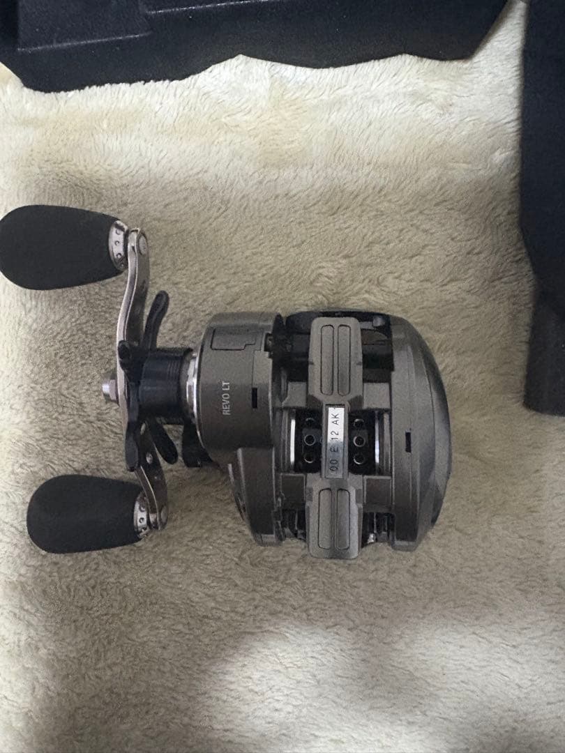 Abu Garcia ベイトリール シルバー