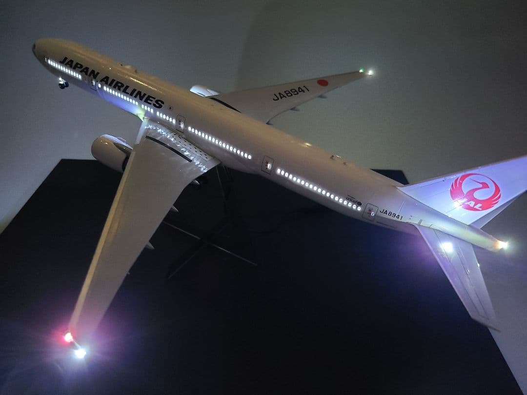 JAL ボーイング 777 - 300er LED仕様 完成品