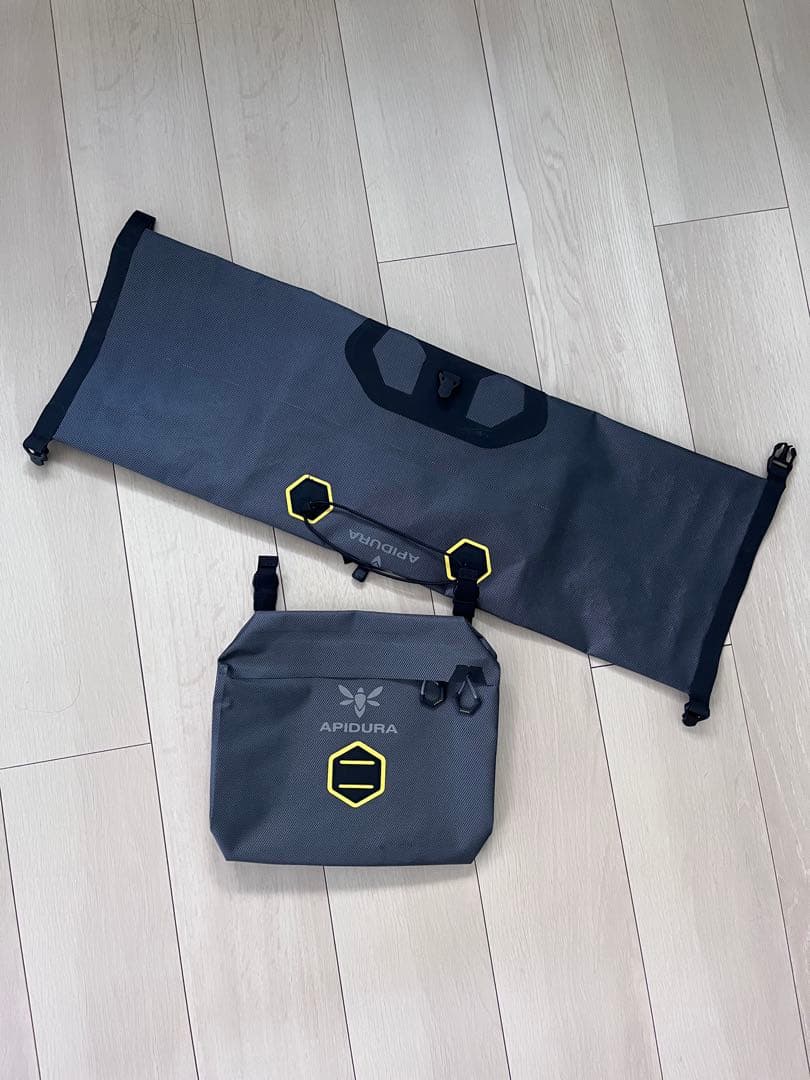 アピデュラ　レア　ハンドルバーバッグ　アクセサリーポケット 中古