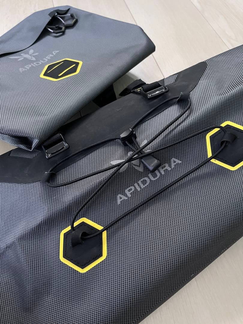 アピデュラ　レア　ハンドルバーバッグ　アクセサリーポケット 中古