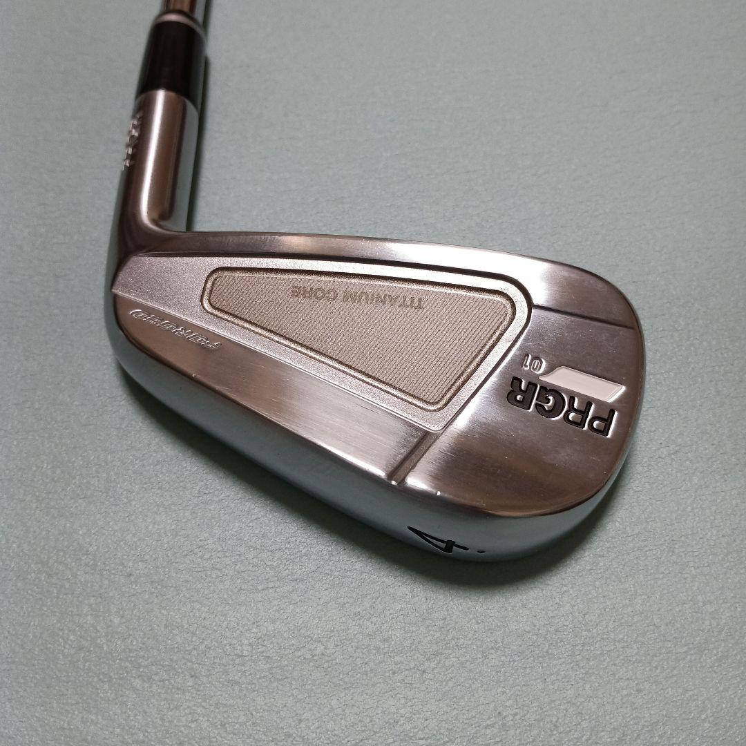 01アイアン4番　PRGR美品