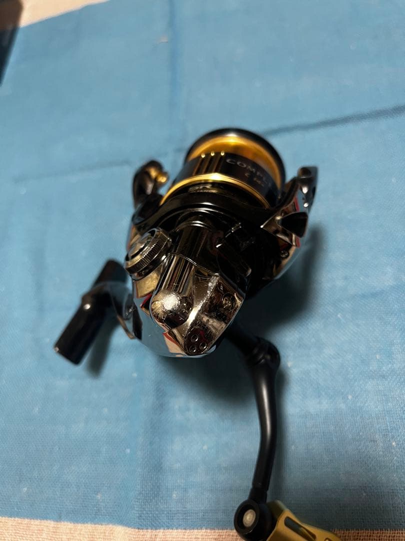 シマノ　13コンプレックス スピニングリール　バス専用モデル