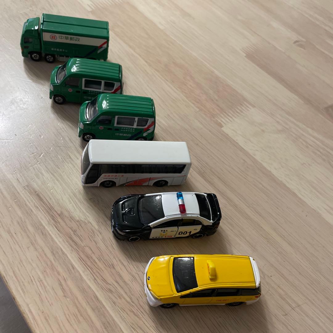 台湾限定トミカ 郵便車 高速バス パトカー タクシー