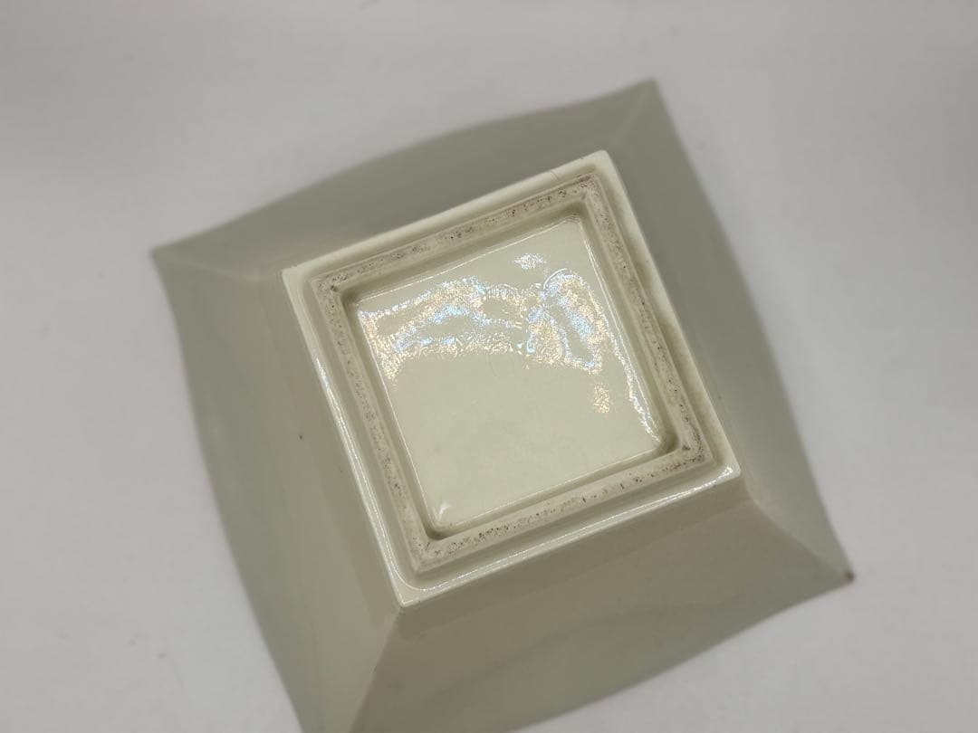 時代　白磁　魚紋角鉢　送料込み260120