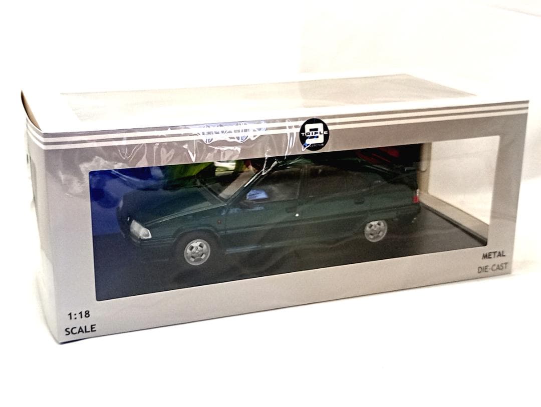 トリプル9 1/18 シトロエン BX GTi 1990 (グリーンメタリック)